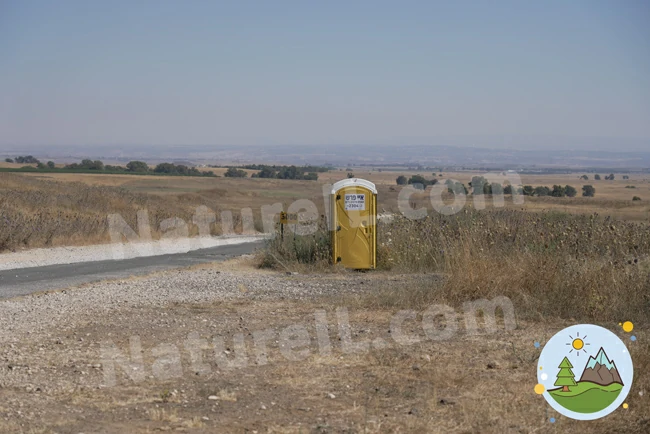 שירותים בחניון לילה מצפה נחמה - אתר הטבע הישראלי